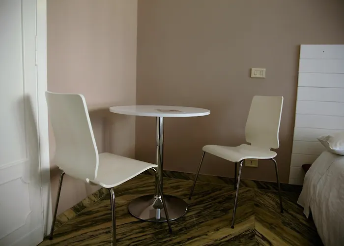 Acomodação com café da manhã  Talenti Breme